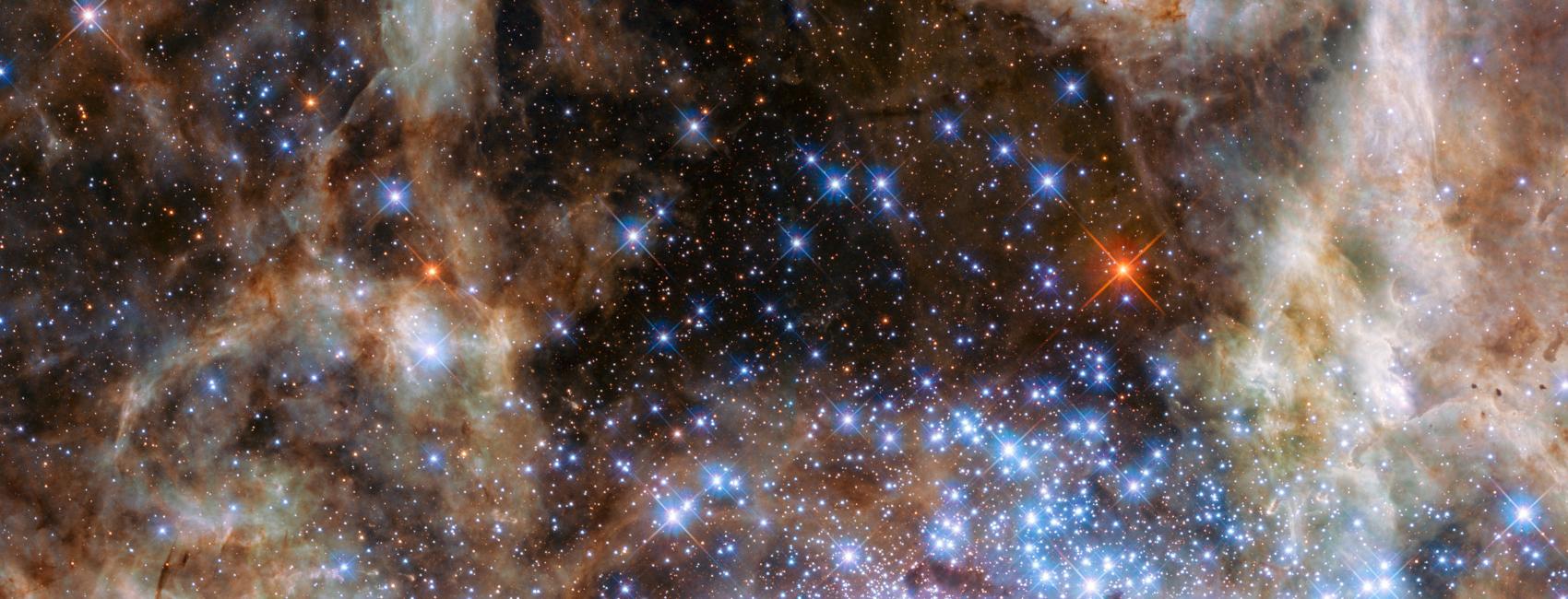 Wall BYT Hubble